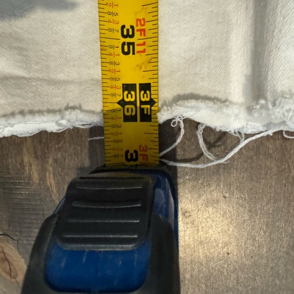 EXPRESS Slim Super High Rise Denim Perfect Size 8R  White Straight Leg Jeans - Picture 16 of 17